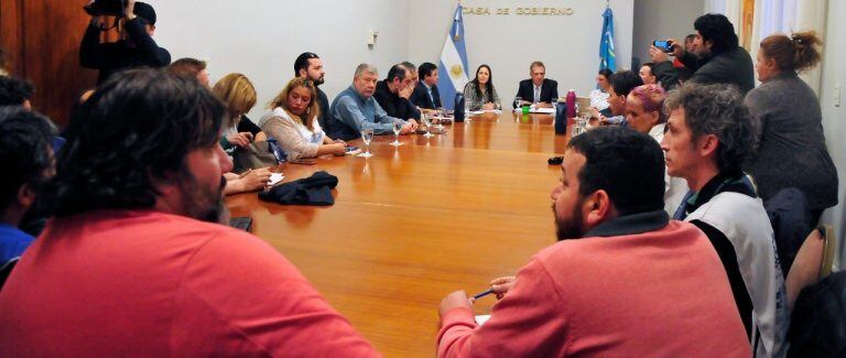 Reunión entre Gobierno y gremios