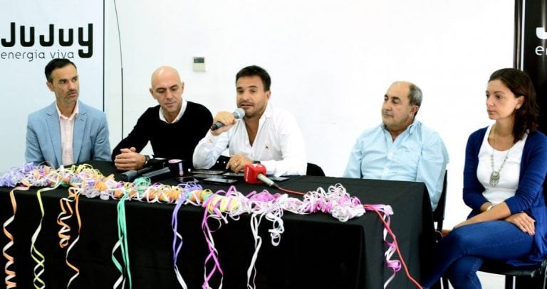 El ministro de Cultura y Turismo, Federico Posadas (c), y el presidente del Ente Autárquico Permanente FNE, Martín Meyer, detallaron las actividades que se desarrollará el sábado 22 y domingo 23 en la Ciudad Cultural durante el “Carnavalódromo” 2020.