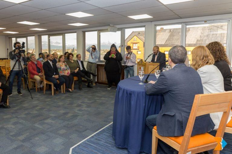 Convenio con la Asociación para las Naciones Unidas de la República Argentina