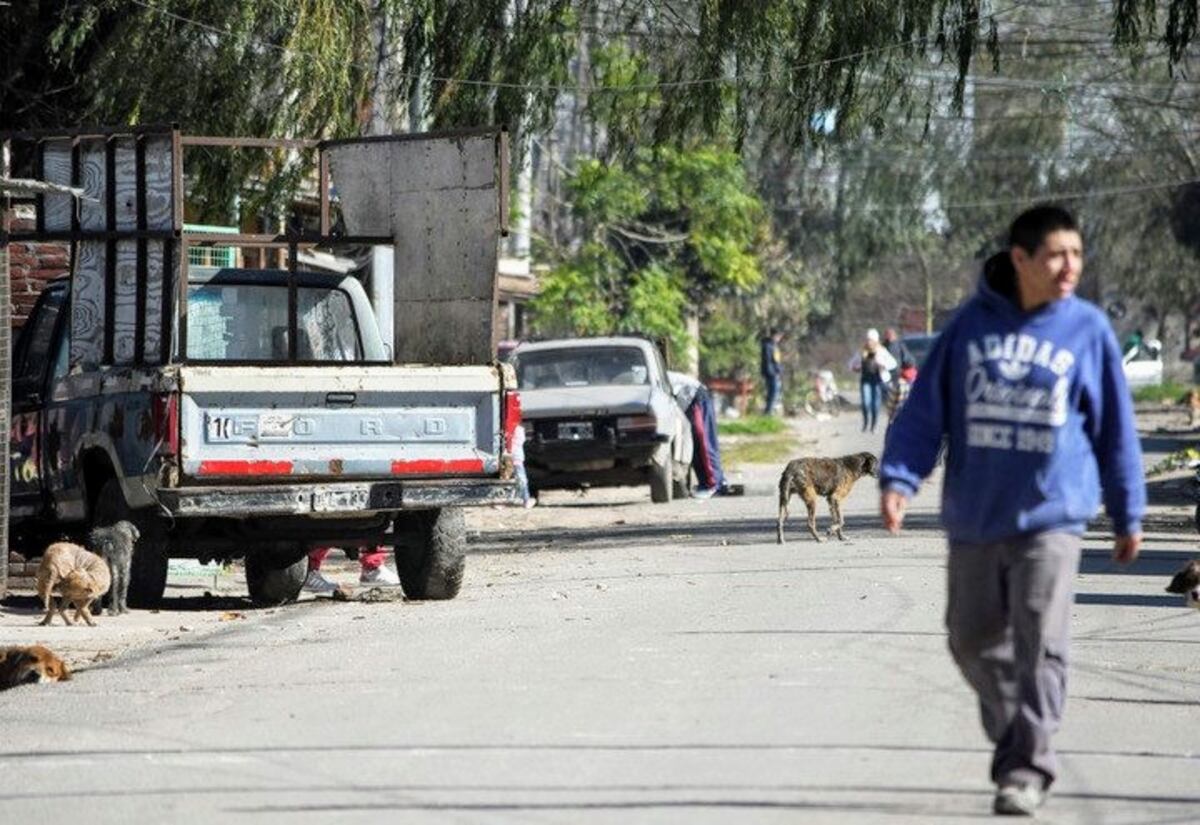 Denuncian que “Los Monos” hacen bailes en el sur de Rosario para sumar menores a la narcocriminalidad