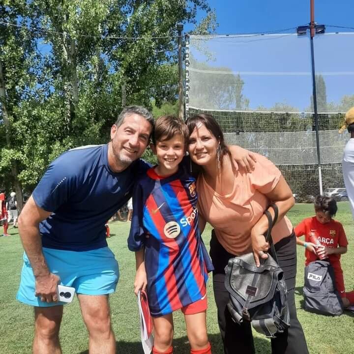 El orgullo de los papá y mamá de Mateo, a flor de piel.