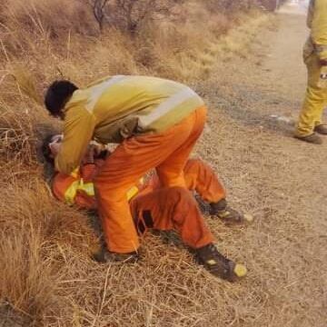 La invaluable lucha de los bomberos voluntarios en el incendio de Traslasierra.