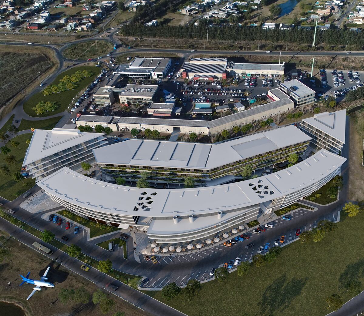 Las tres marcas internacionales que llegarían frente al Aeropuerto de Rosario