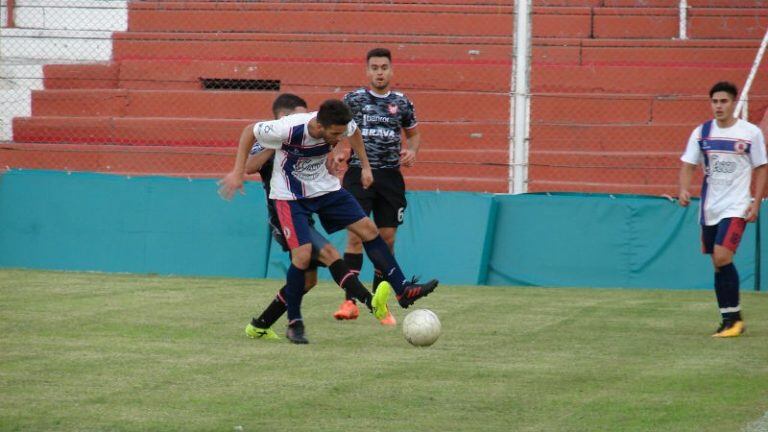 Eric Aguilera, jugador de San Lorenzo de Córdoba