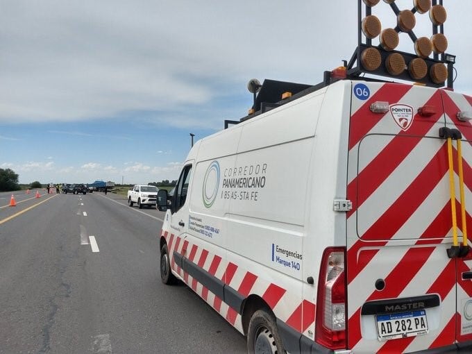 Murió el conductor de una camioneta al chocar contra un camión (El Roldanense)