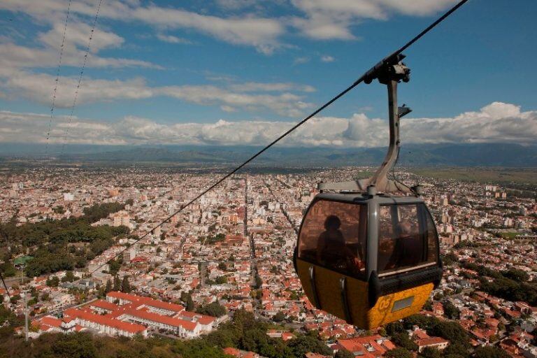 Teleférico San Bernardo. (Teleférico Cerro San Bernardo)