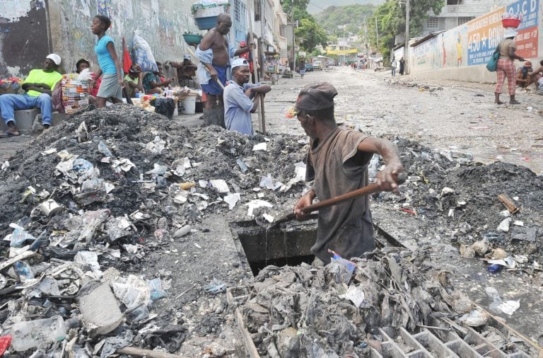 En 2013 continuaban los escombros del terremoto (Foto: AFP)