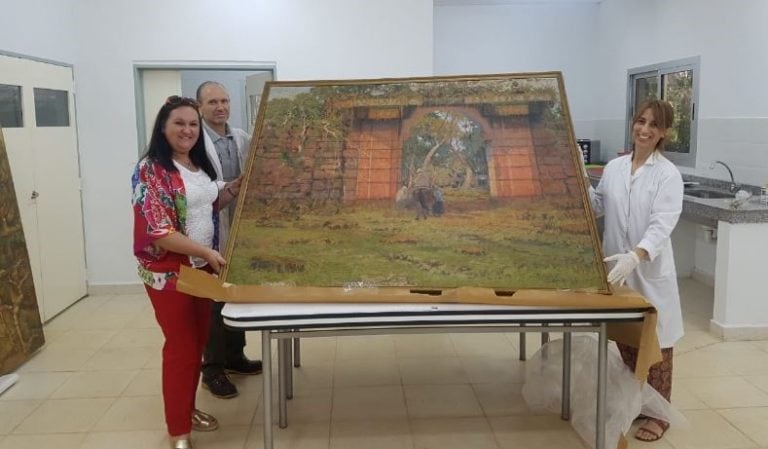 80 años después de ser pintado, restauran el “Ruinas de San Ignacio Miní": un cuadro histórico que muestra parte de la reducción antes de ser reconstruida