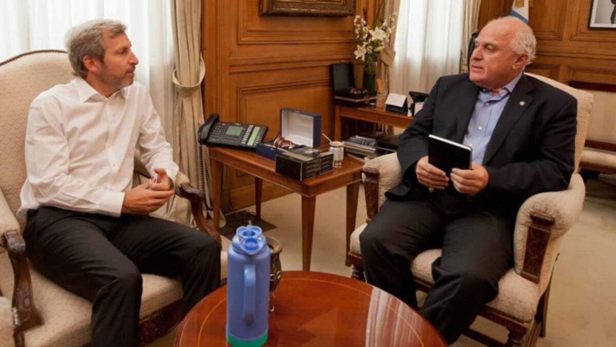 Por la devaluación, piden actualizar la deuda con Santa Fe por coparticipación