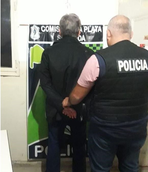 El agresor fue detenido en la comisaría segunda (El Día).