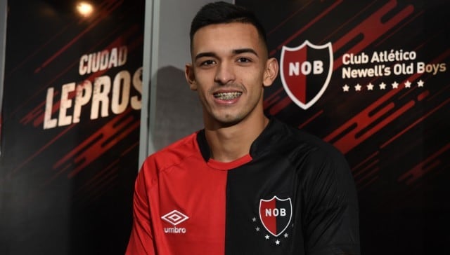 Alfio Oviedo firmó su contrato con Newell's.