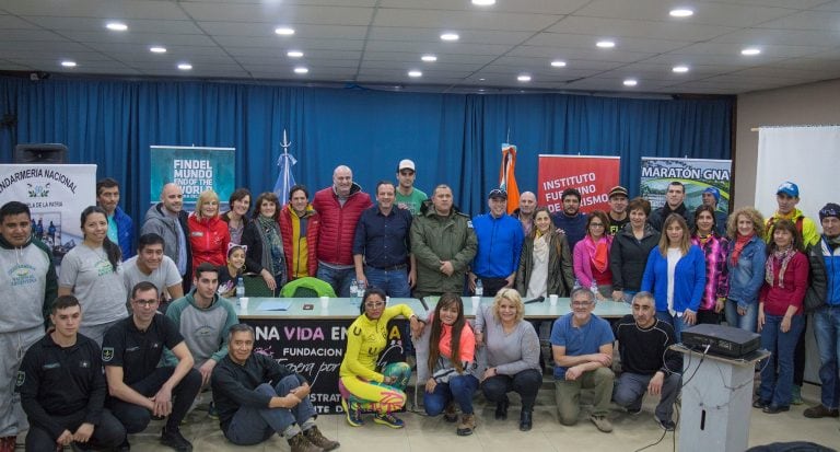 Presentación de la Maratón de Gendarmería Nacional - Ushuaia.