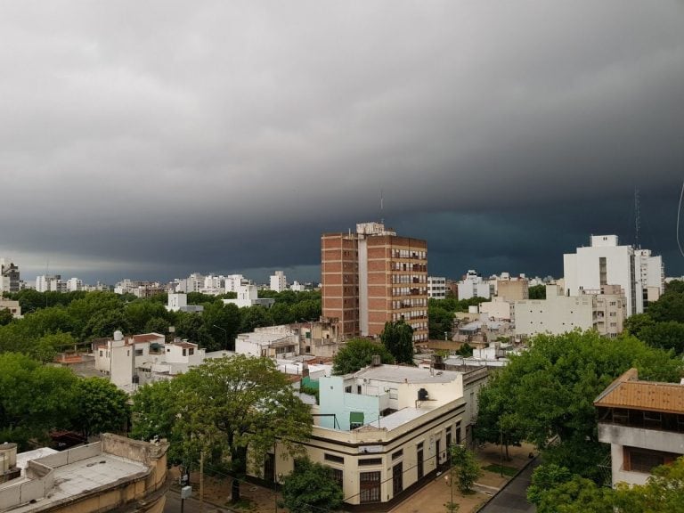 Tormenta en Capital y Gran Buenos Aires (Foto: Twitter/@norberlopez)