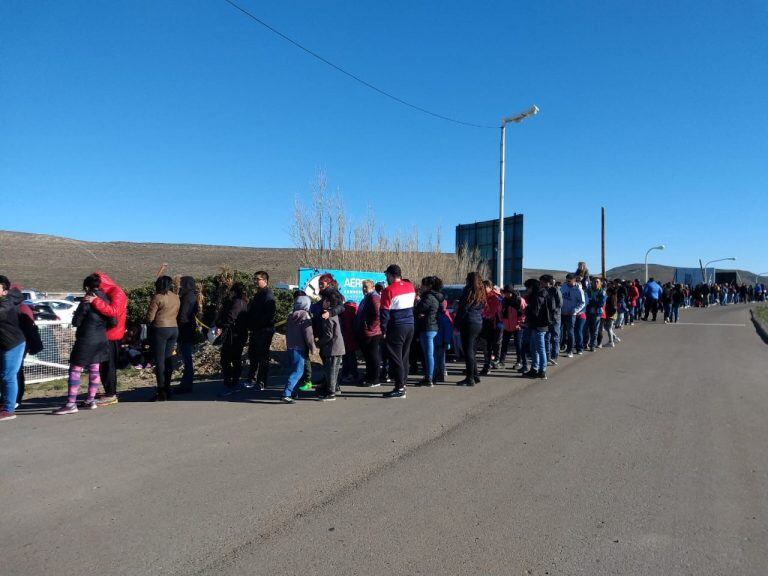 Las familias se acercaron al Aeroclub.