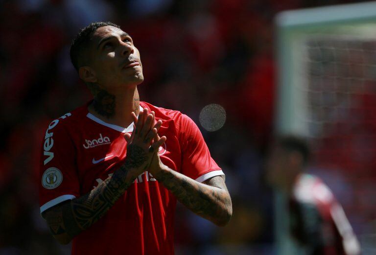 Paolo Guerrero tiene contrato con Inter hasta fines de 2022. (REUTERS)