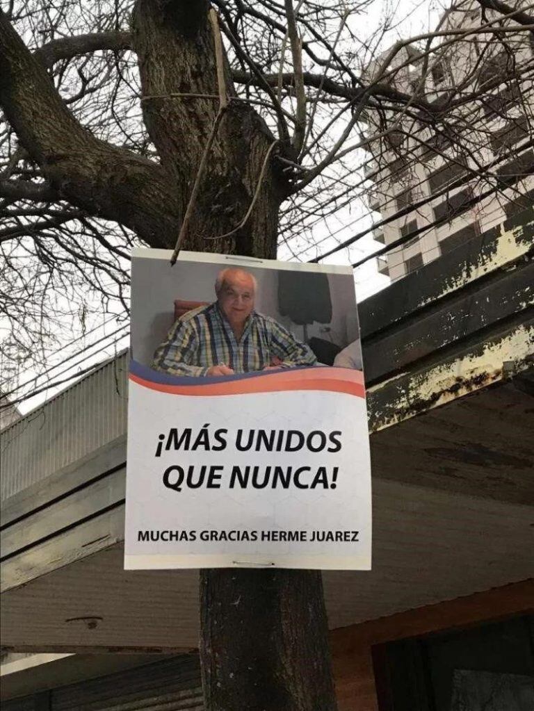 La ciudad de San Lorenzo amaneció con carteles de respaldo al sindicalista Herme Juárez. (SL24)