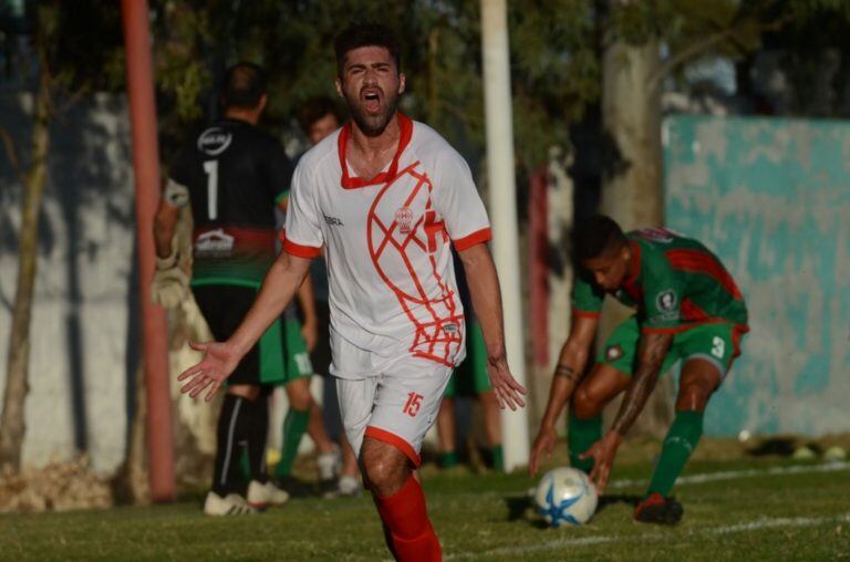 Leonel Navarro (Huracán)