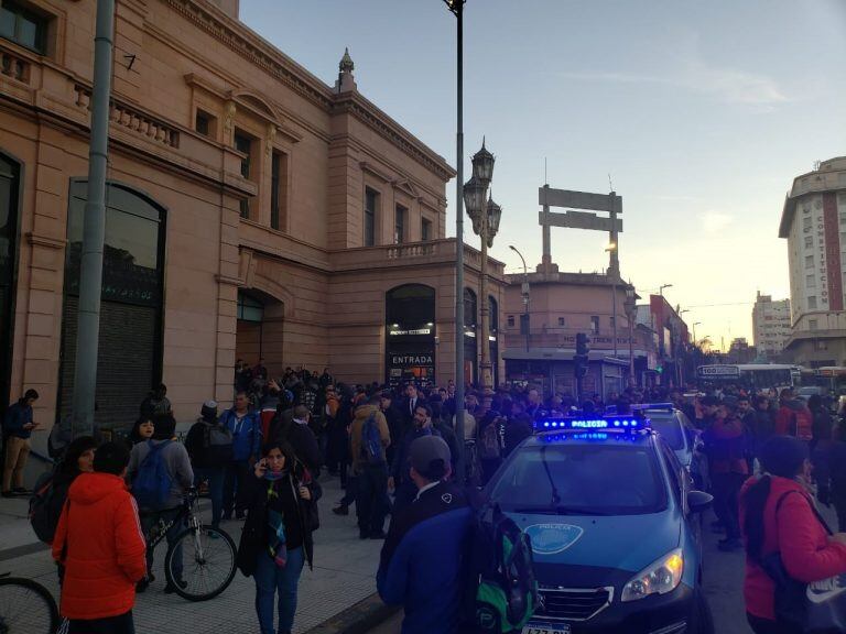 Nueva amenaza de bomba en la Estación Constitución.