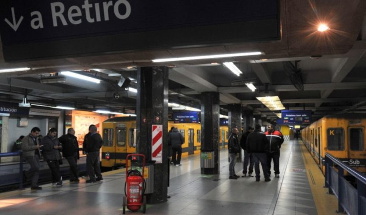 Anunciaron un paro en la Línea C del subte para este martes