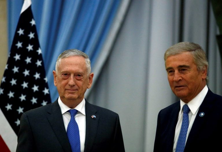 Oscar Aguad y James Mattis