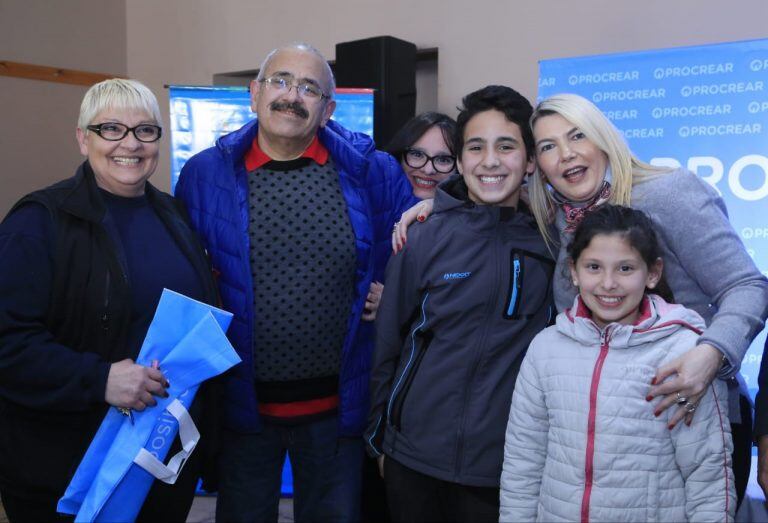 Entrega de viviendas en Tierra del Fuego