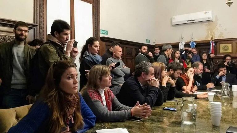 Reunión de comisiones en el Concejo Municipal para tratar el proyecto inmobiliario de Aldo Lattuca. (Facebook)