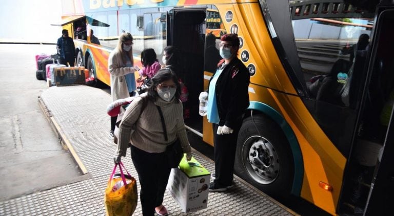 Llegaron los primeros colectivos de larga distancia a Córdoba después de ocho meses.