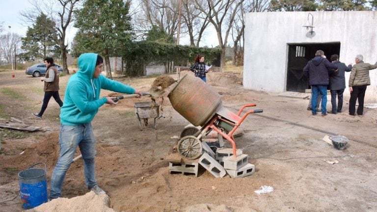 El intendente Llamosas recorrió las obras del Parque Ecológico.