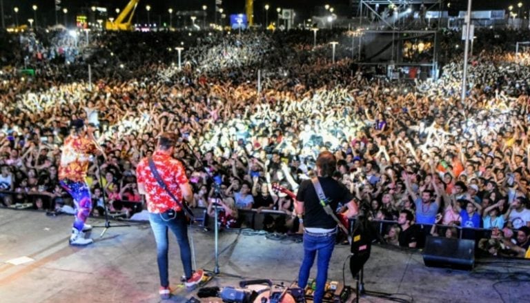 Los Auténticos Decadentes en la última noche de la FNS.