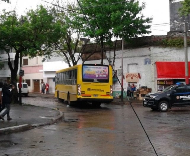 Subieron 90% los accidentes protagonizados por el transporte público rosarino