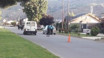 Controles en las calles de Esquel.