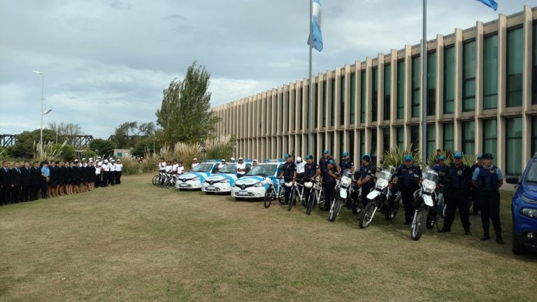 Schiaretti lanza la policía barrial en Río Cuarto y, en vísperas del paro, elude el contacto con la prensa