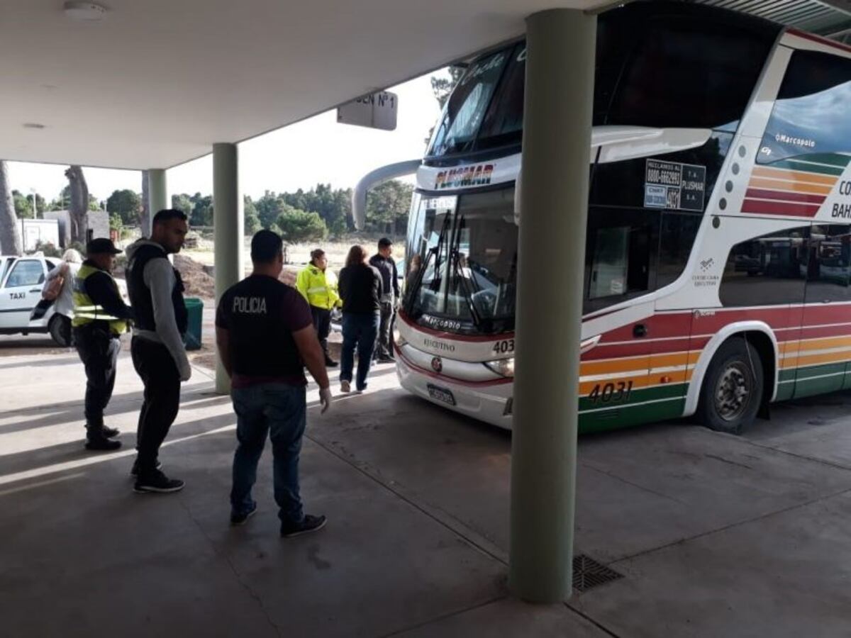 La policía controla la Terminal de Monte Hermoso