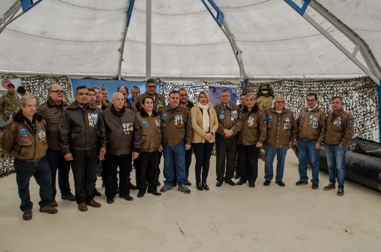 Inauguración  de la carpa de Excombatientes Ushuaia