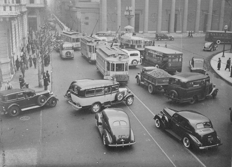 Versión original a blanco y negro (Twitter/@Argentinaacolor)