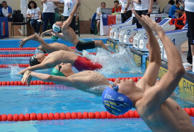 La natación con actuaciones destacadas.