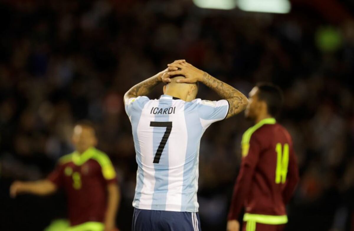 Wanda Nara "presiona" a Sampaoli para que lleve a Icardi a Rusia