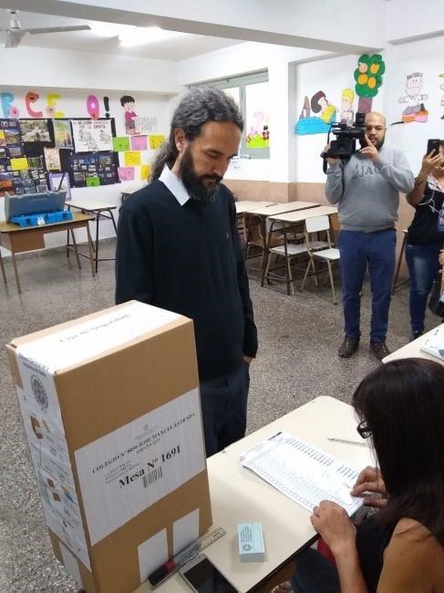 Pablo López emitió su voto. (FM Profesional)