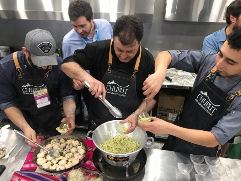 Degustaciones en vivo con productos de Chubut.