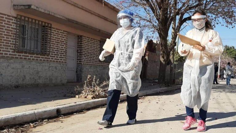 Los equipos de salud insisten en "pedirle a la gente que se cuide, que use barbijo, que se quede en su casa”.