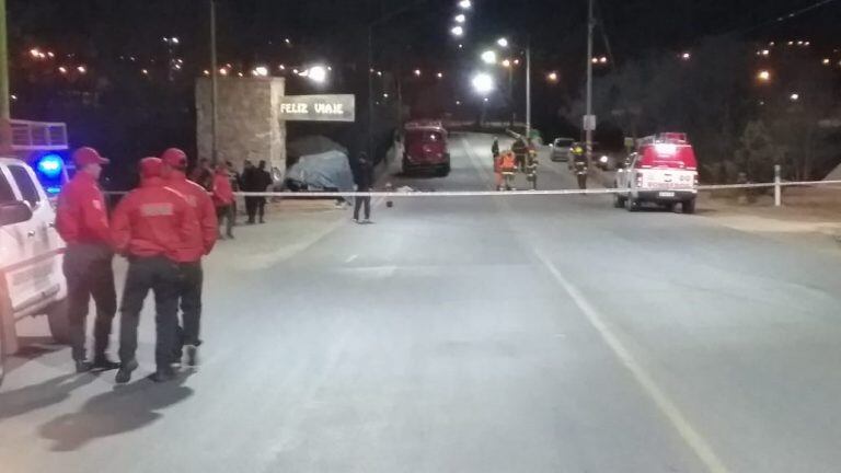 El terrible accidente de tránsito costó la vida de tres personas en el puente que une Mina Clavero con Cura Brochero.