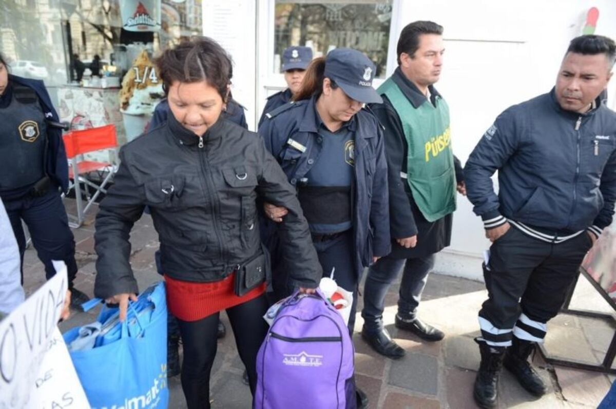 Crece la tensión en La Plata por el operativo contra los manteros
