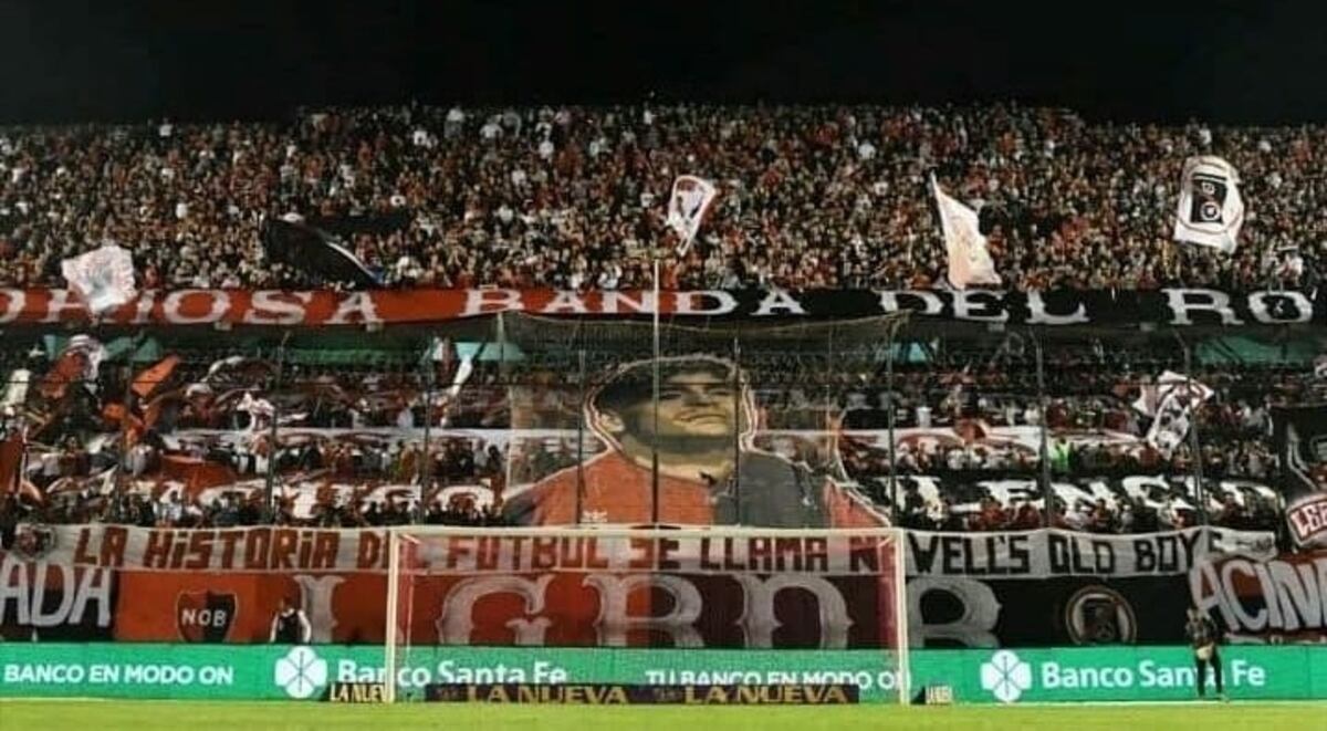 Diego en el Coloso: Newell's usará una camiseta especial y preparó un sillón para el Diez