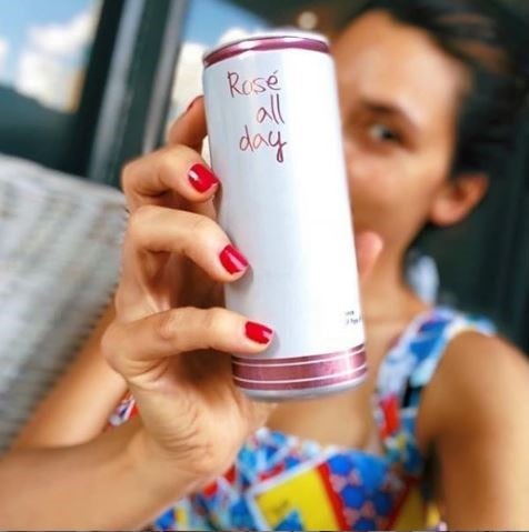 La marca Rosé all day lanzó un concurso para buscar a su nuevo influencer (Instagram/rose_all_day)