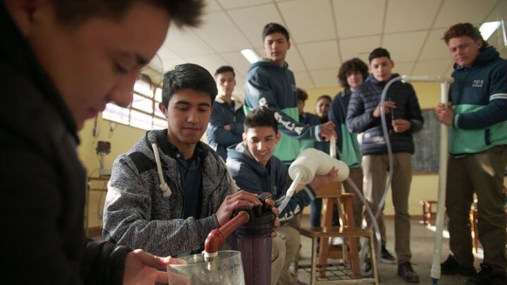 Docentes y alumnos correntinos entre los finalistas de Maestros Argentinos 2019