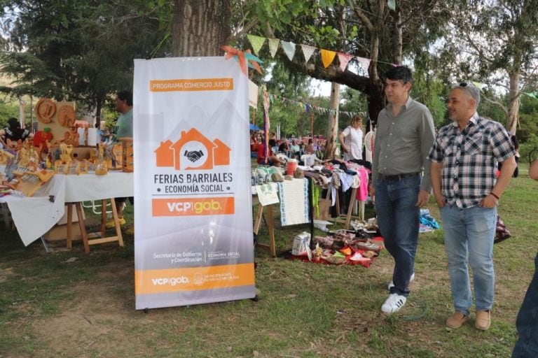 Primera feria barrial en Carlos Paz