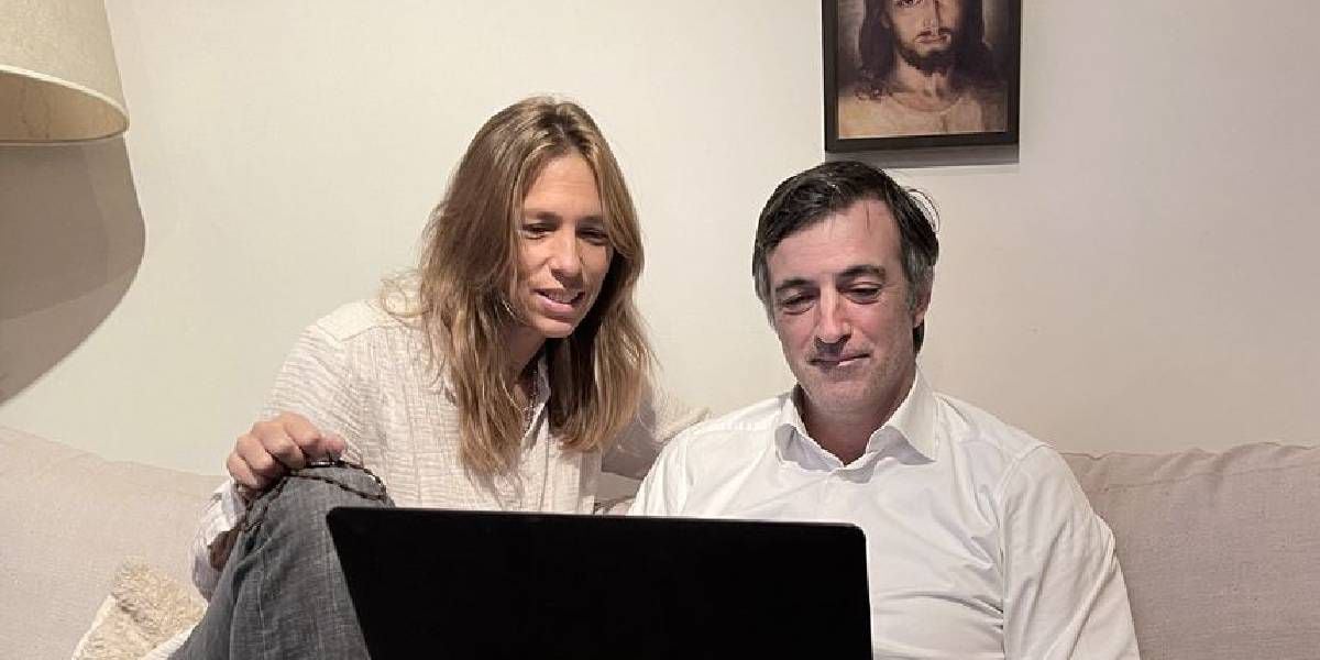 El exsenador junto a su esposa María Eugenia.