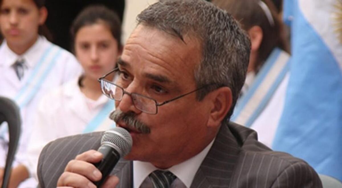 Atropellaron a un concejal en Córdoba y escaparon sin asistirlo