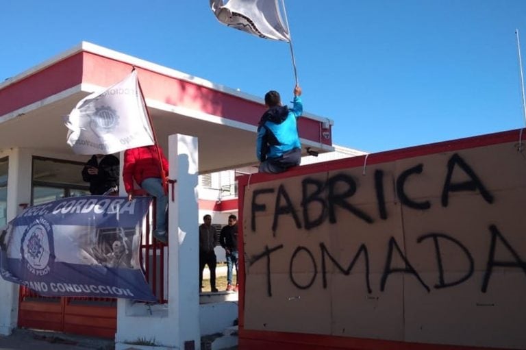 Fábrica de Zanella tomada en Cruz del Eje (Gentileza La Nueva Mañana)