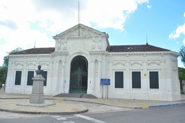 Mauricio Macri declaró Monumento Histórico Nacional a colegio correntino